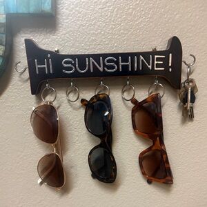 Hi Sunshine! Sunglasses Holder | Eyeglass Wall Organizer | Entryway Glasses Rack